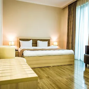 Otel Cherry Garden
